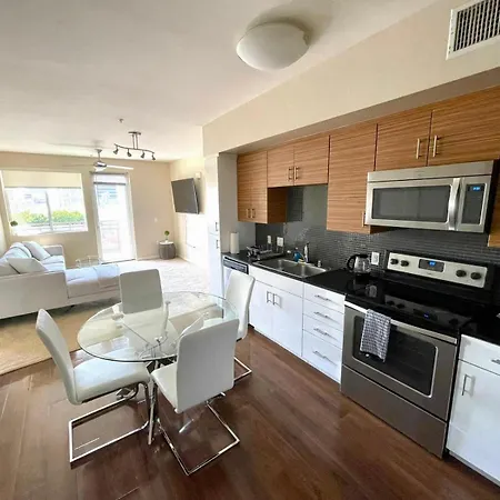 Luxury 2 Bedroom 2 Bathroom With Fitness Center And Pool